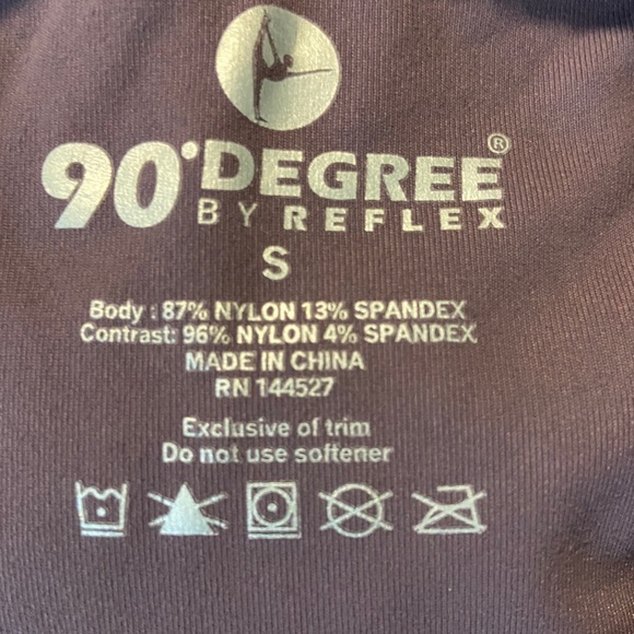 Violet Capri Workout Leggings - Picture 4 of 4